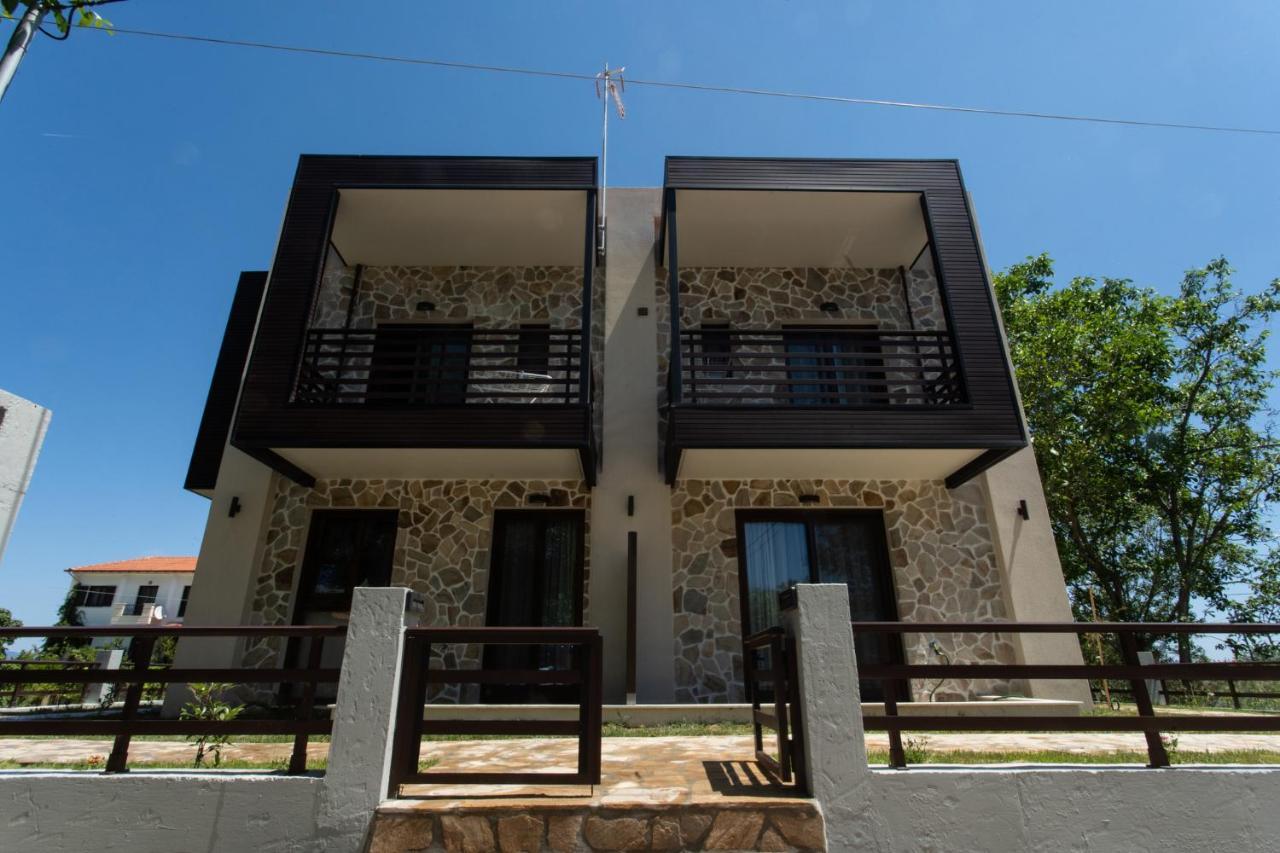 Marineiko Luxury Apartments Ierissós Ngoại thất bức ảnh