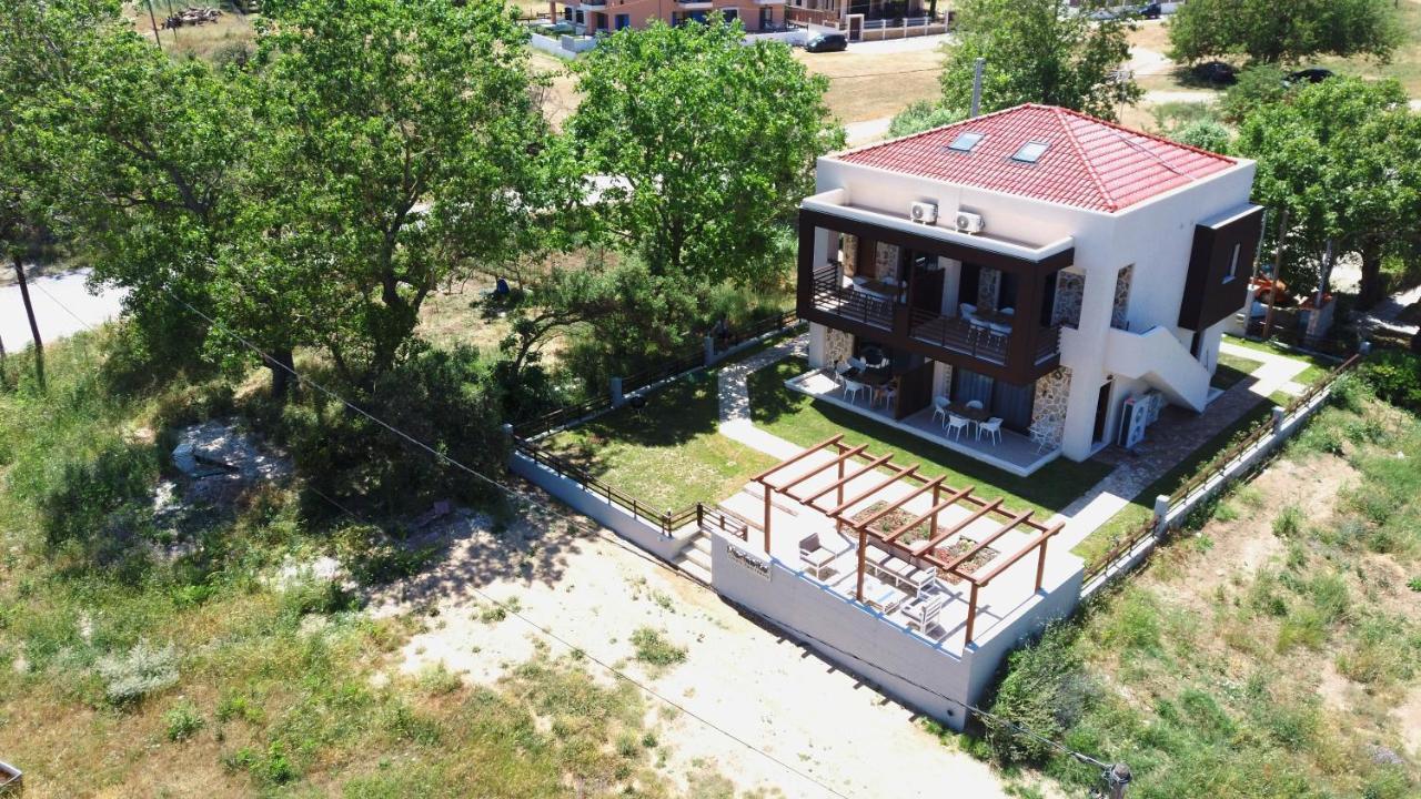 Marineiko Luxury Apartments Ierissós Ngoại thất bức ảnh