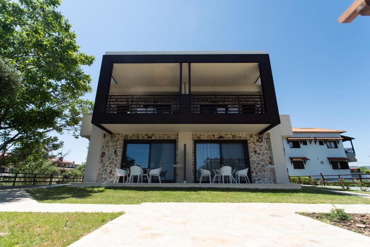 Marineiko Luxury Apartments Ierissós Ngoại thất bức ảnh